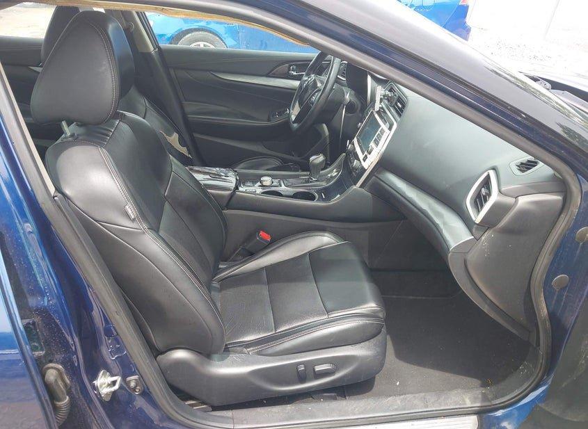 Nissan Maxima