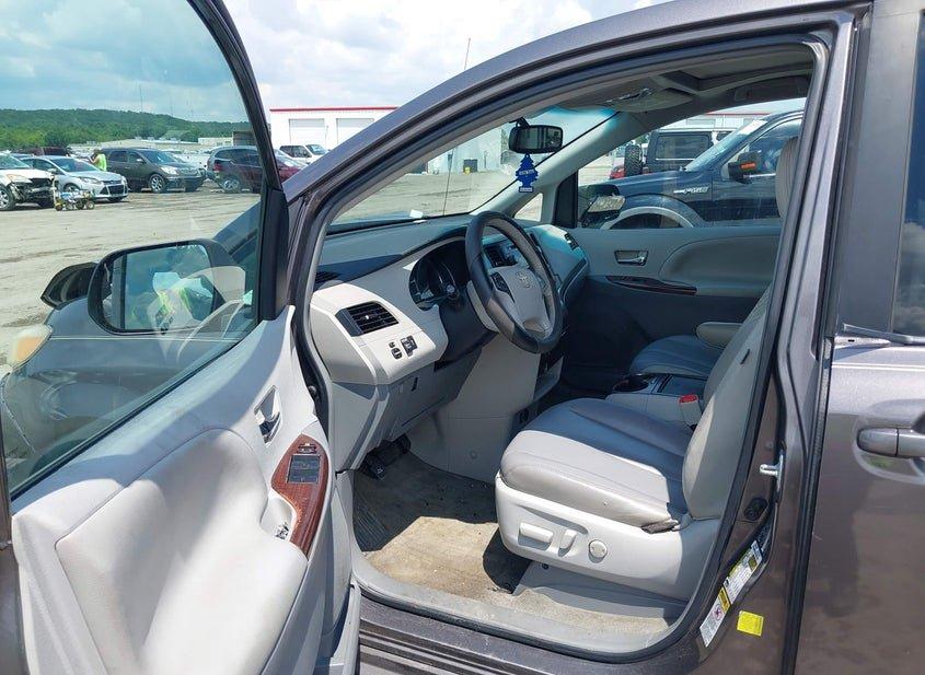 Toyota Sienna