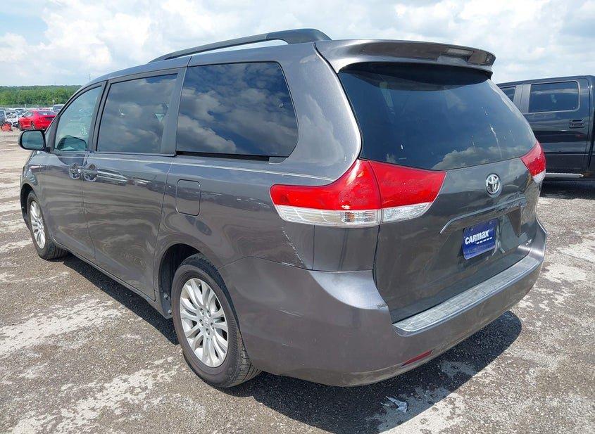 Toyota Sienna