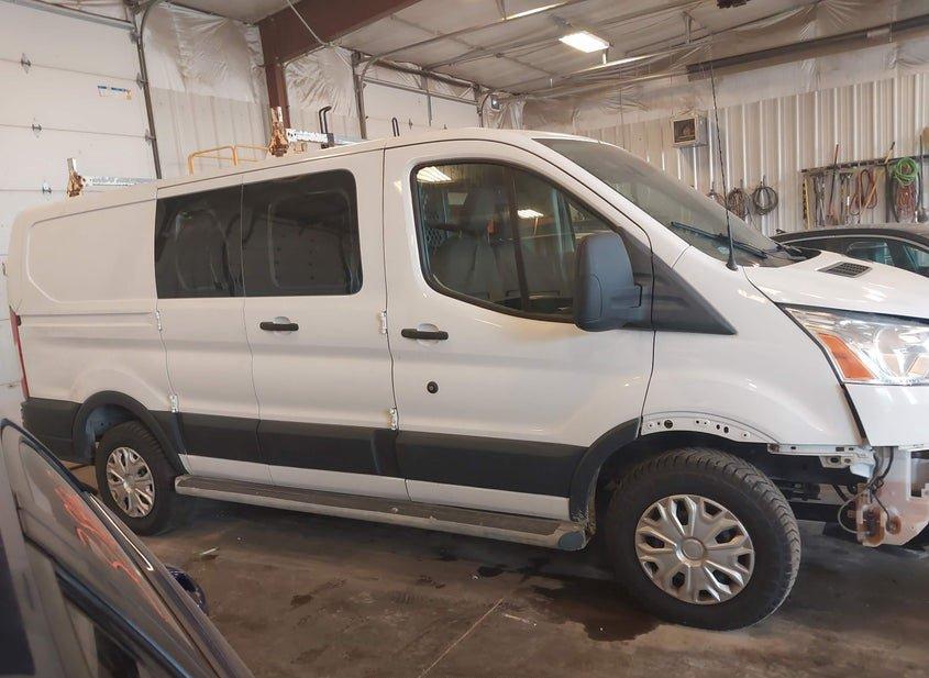Ford Transit-250