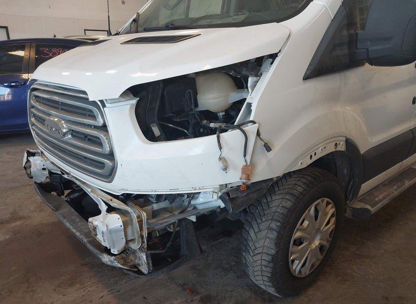 Ford Transit-250