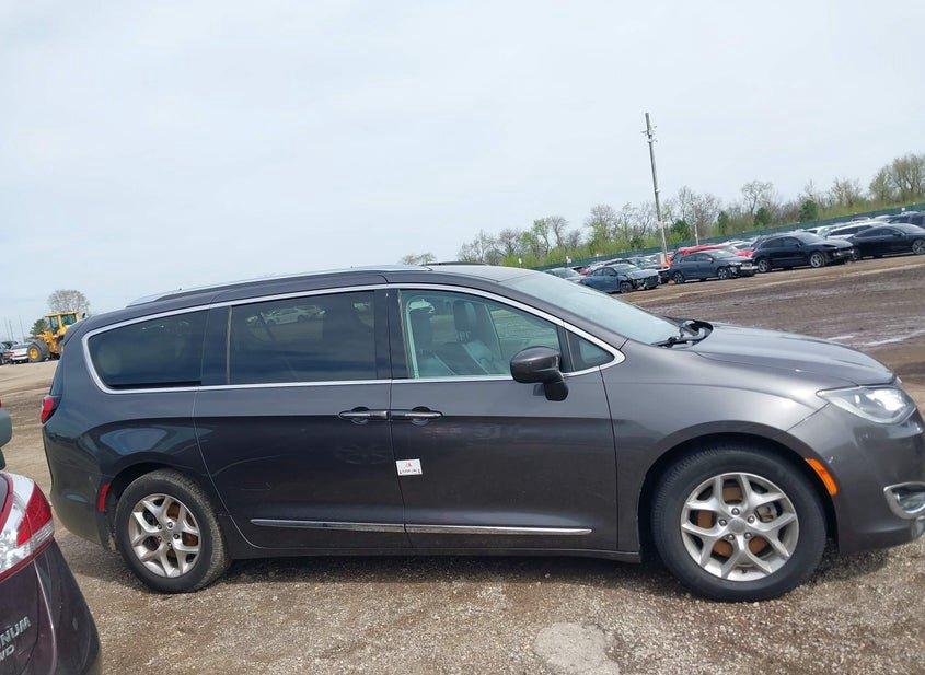 Chrysler Pacifica