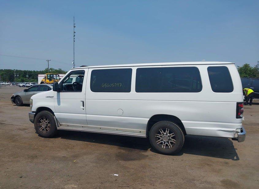 Ford E-350 Super Duty