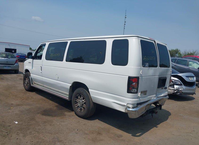 Ford E-350 Super Duty