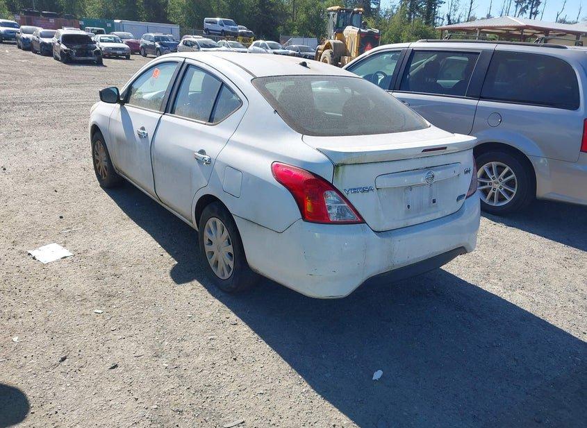 Nissan Versa