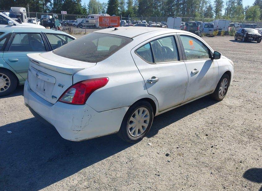 Nissan Versa