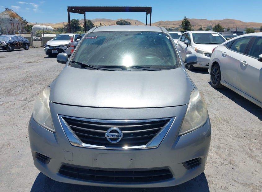 Nissan Versa