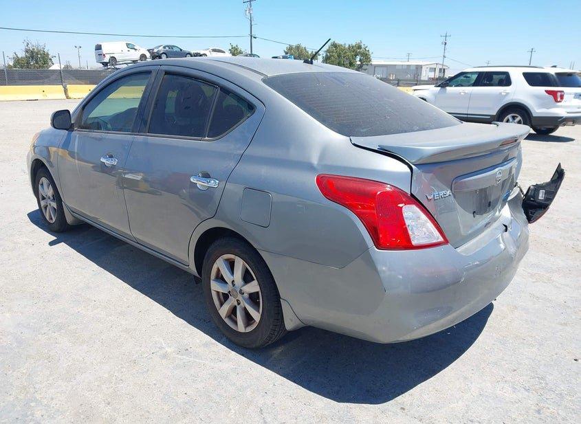 Nissan Versa