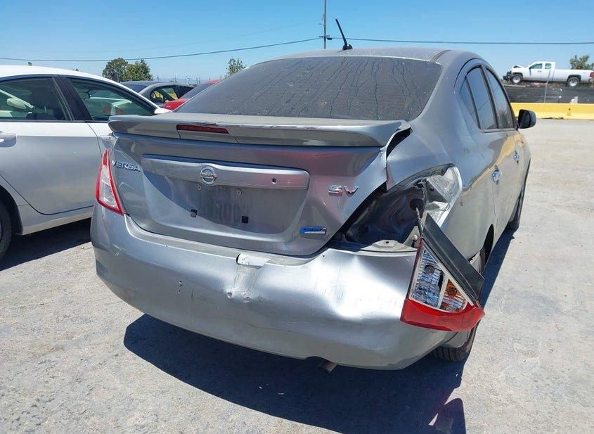 Nissan Versa