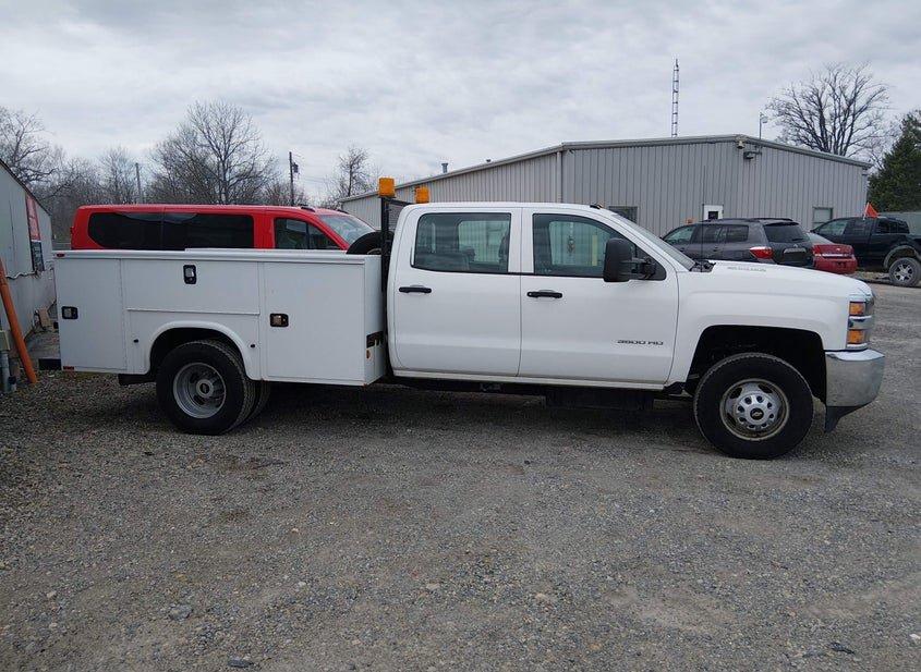 Chevrolet Silverado 3500Hd Chassis