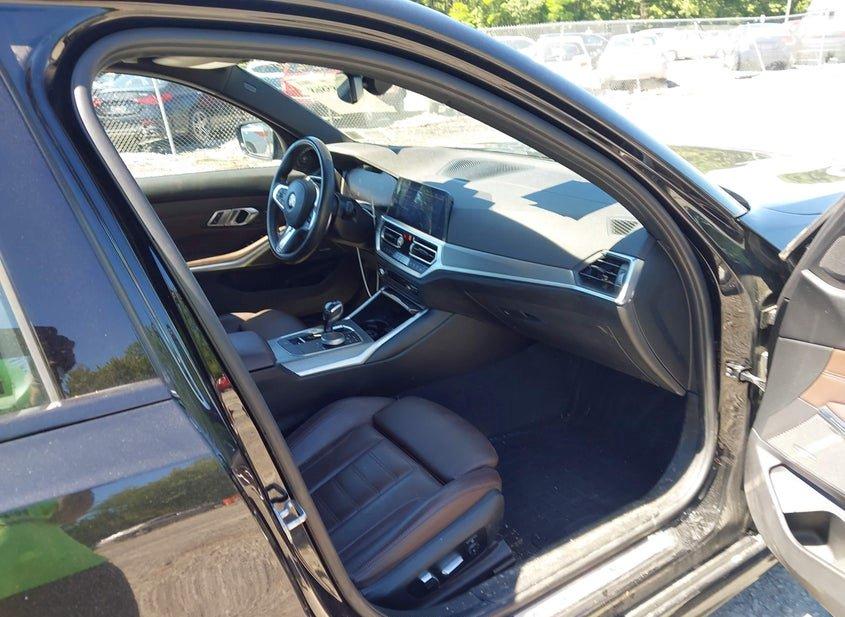 BMW 330I