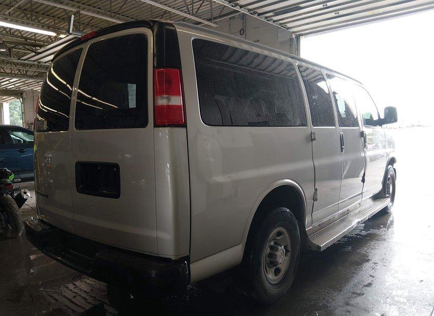 Chevrolet Express 2500