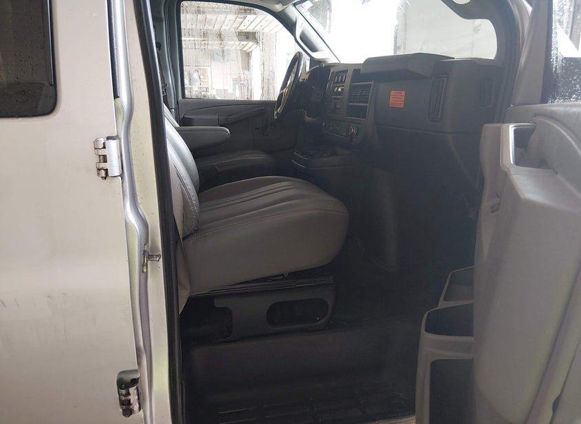 Chevrolet Express 2500