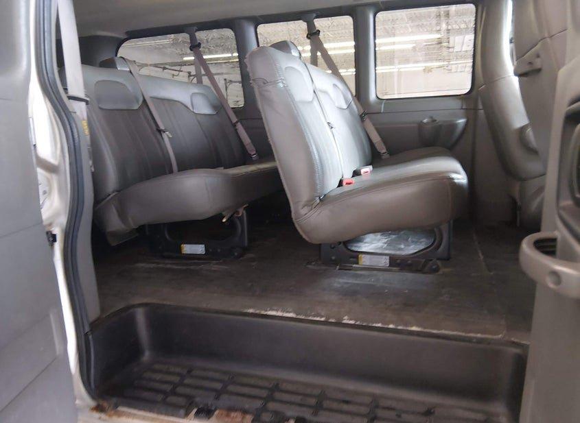 Chevrolet Express 2500