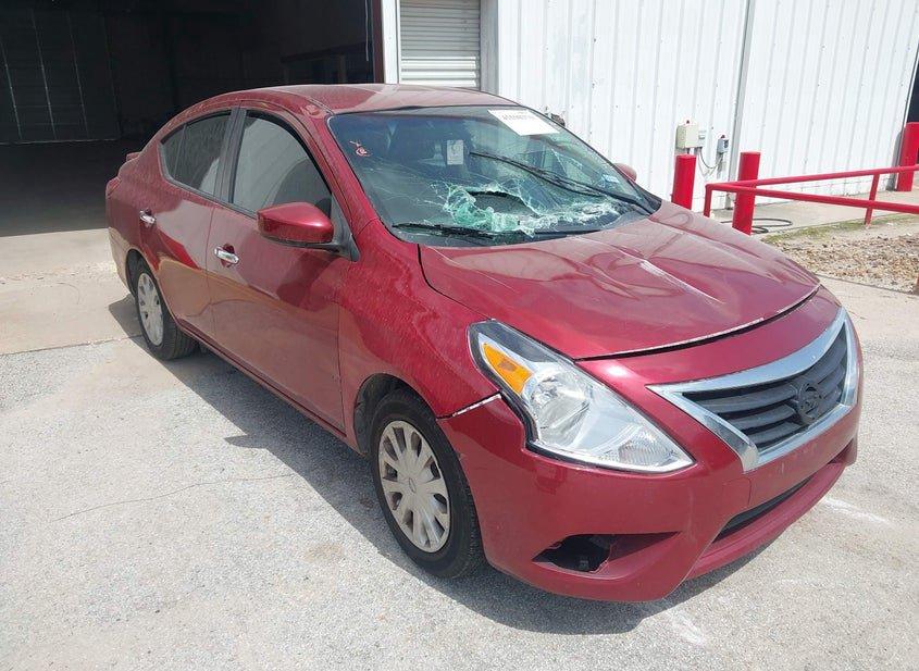 Nissan Versa