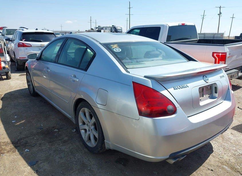 Nissan Maxima