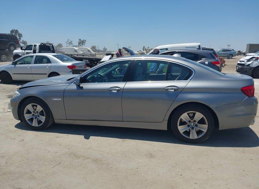 BMW 528I