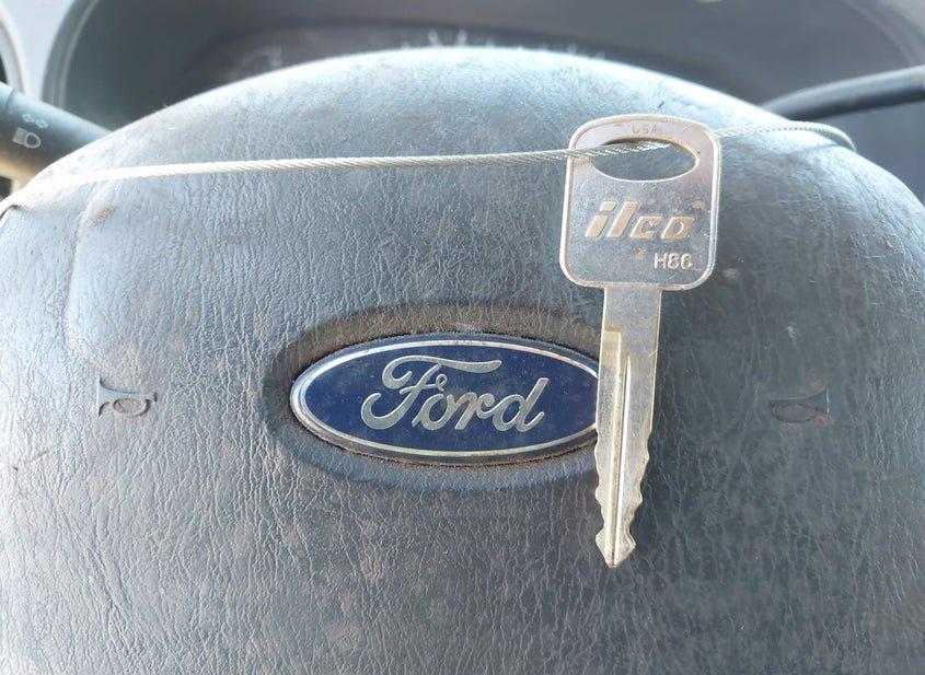 Ford E-250