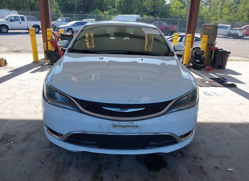 Chrysler 200