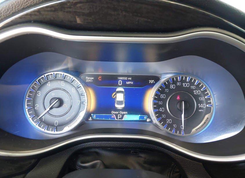 Chrysler 200