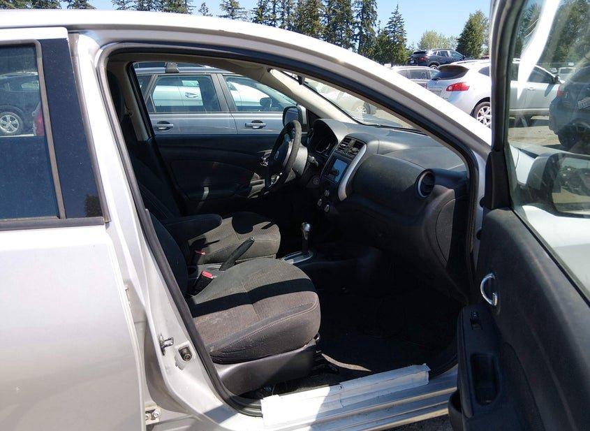 Nissan Versa