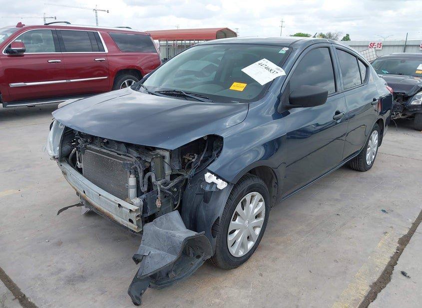 Nissan Versa