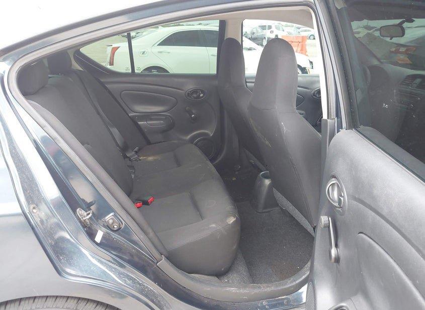 Nissan Versa