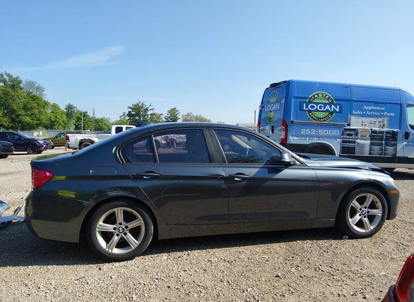 BMW 328I