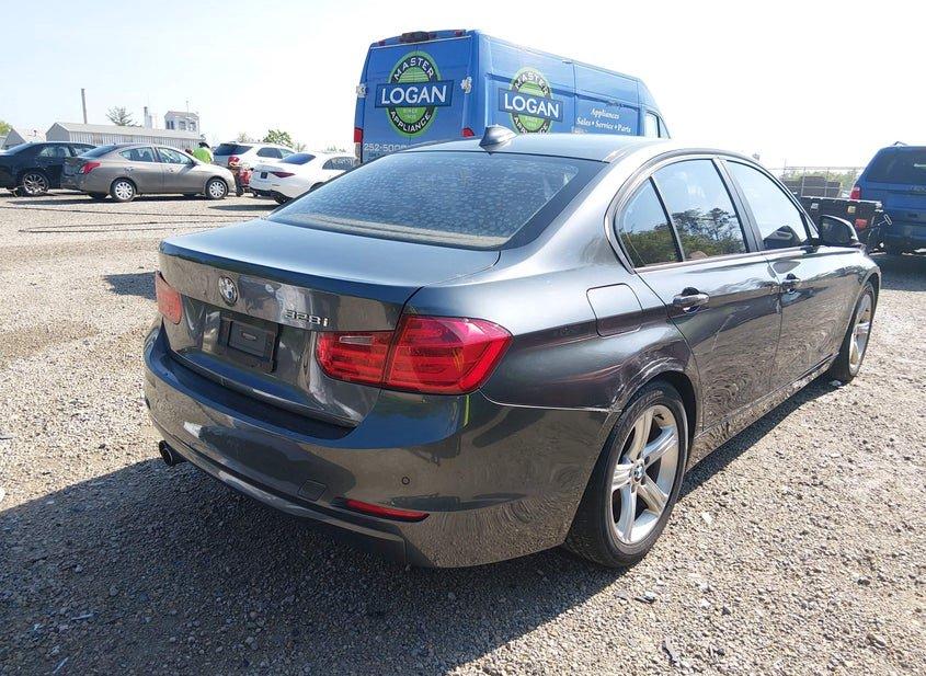 BMW 328I