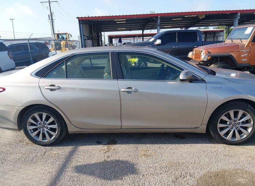 Toyota Camry Hybrid