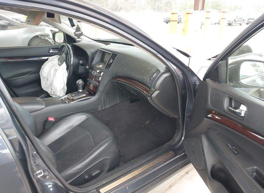 Infiniti G37