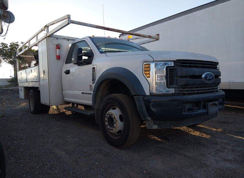 Ford F-550 Chassis