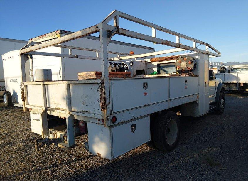 Ford F-550 Chassis