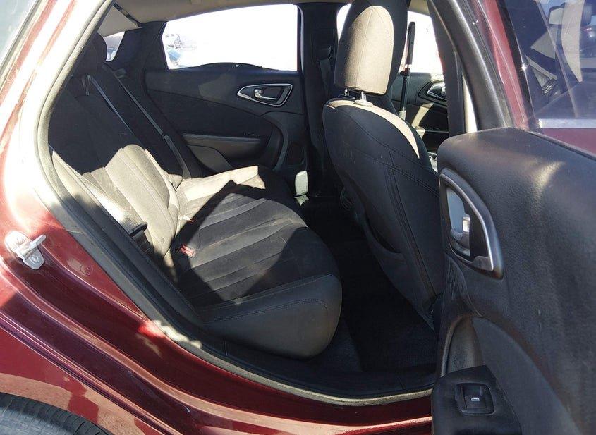 Chrysler 200