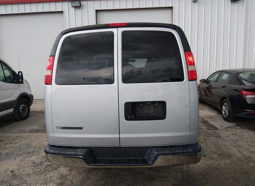 Chevrolet Express 3500