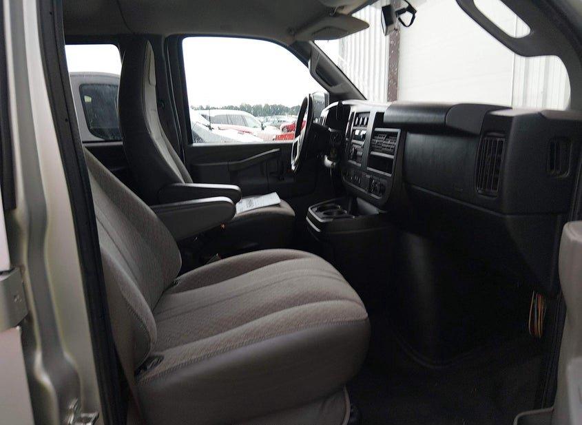 Chevrolet Express 3500
