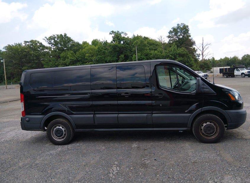 Ford Transit-350