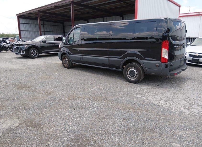 Ford Transit-350