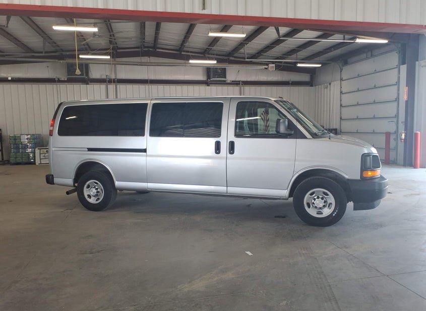 Chevrolet Express 3500