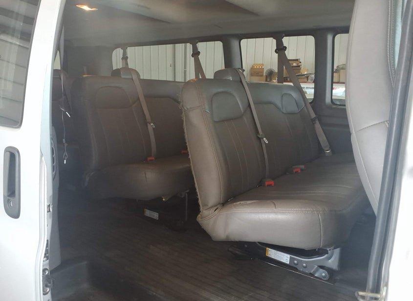 Chevrolet Express 3500