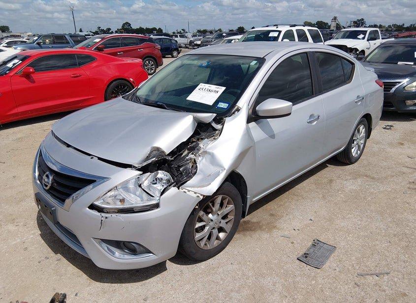 Nissan Versa