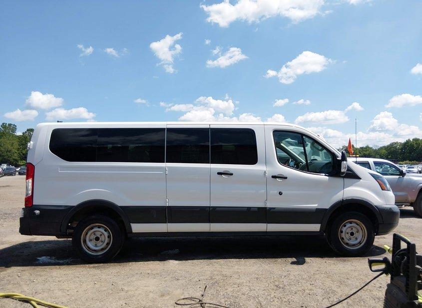 Ford Transit-350
