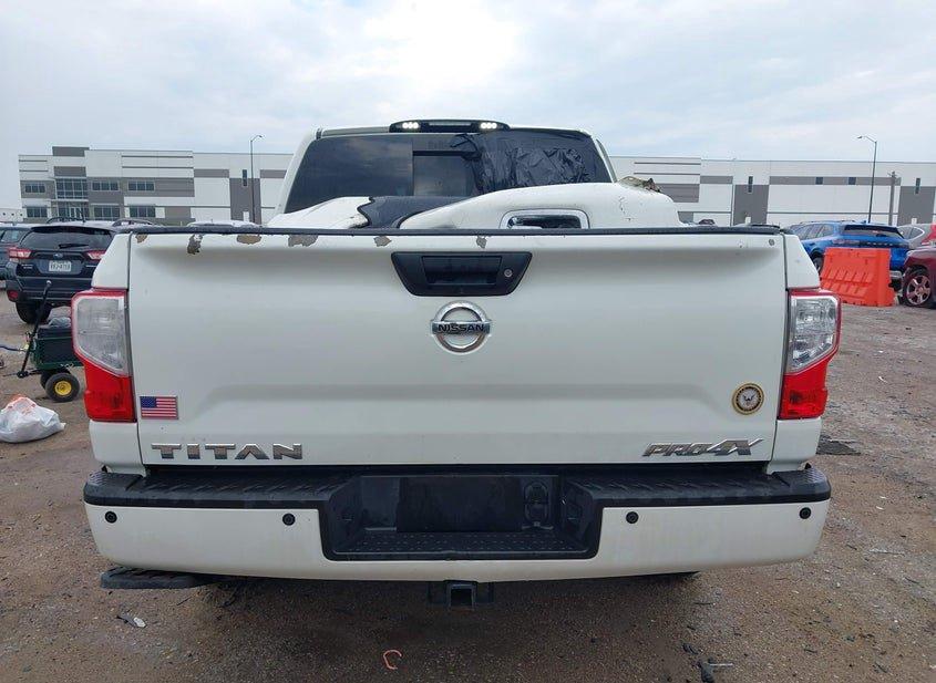 Nissan Titan