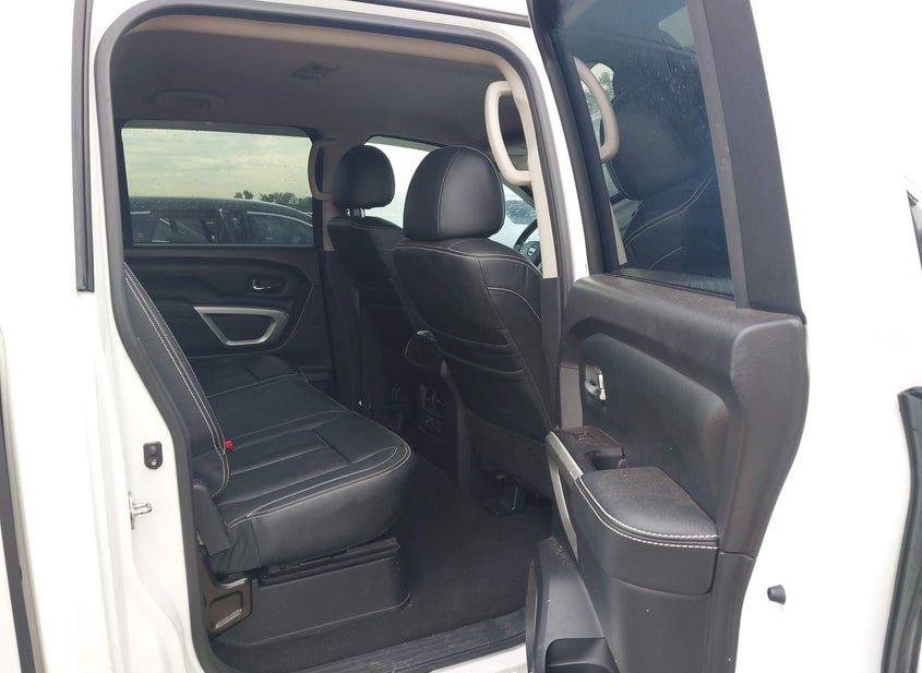 Nissan Titan