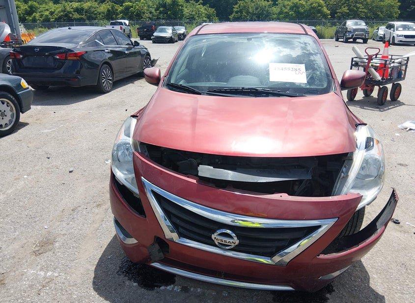 Nissan Versa