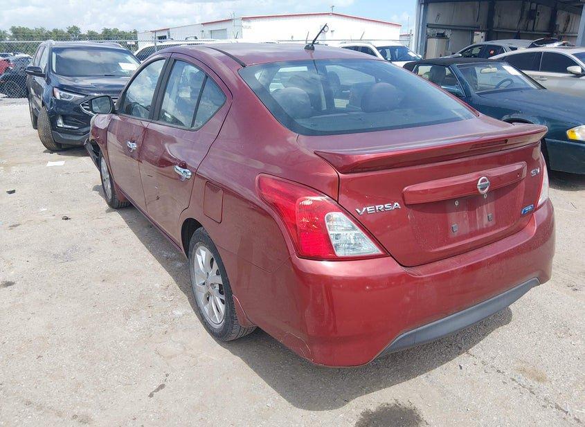 Nissan Versa