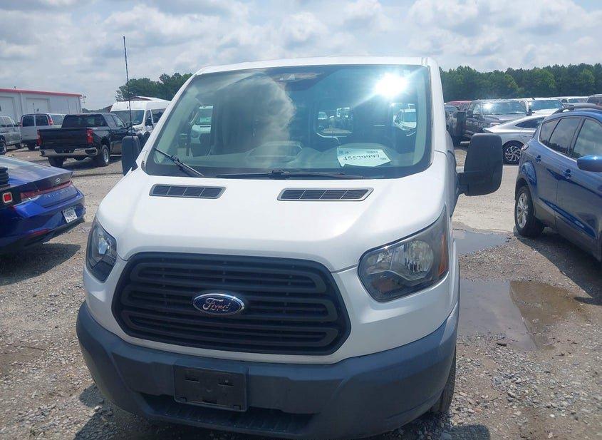 Ford Transit-150