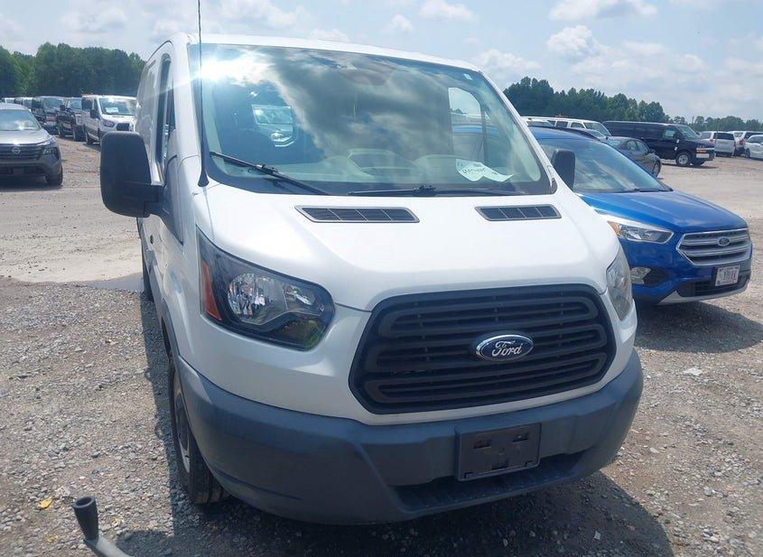 Ford Transit-150