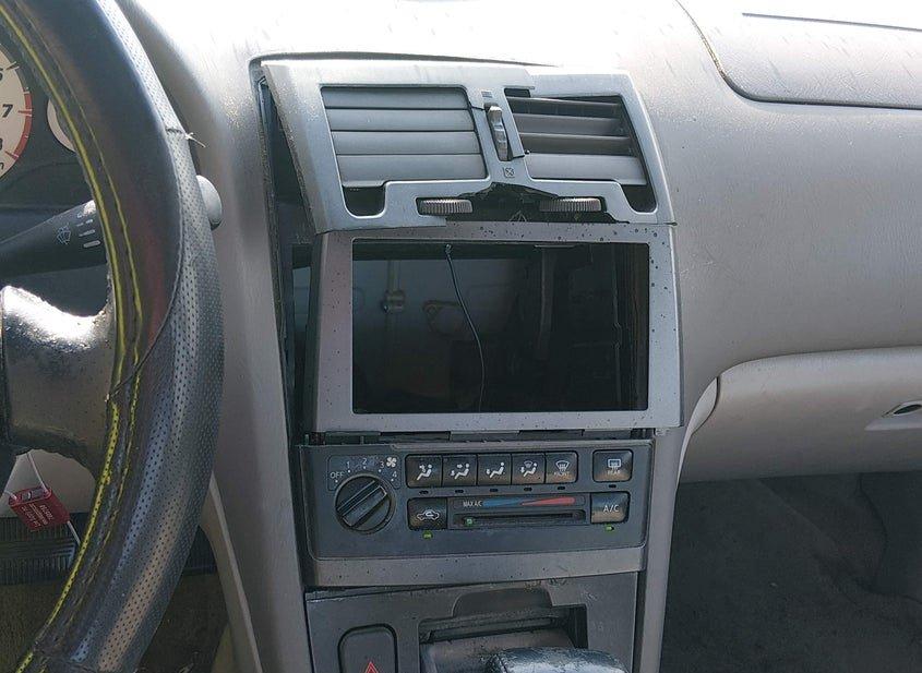 Nissan Maxima
