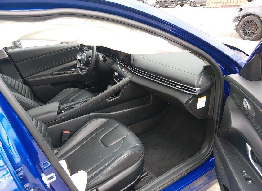 Hyundai Elantra Hybrid
